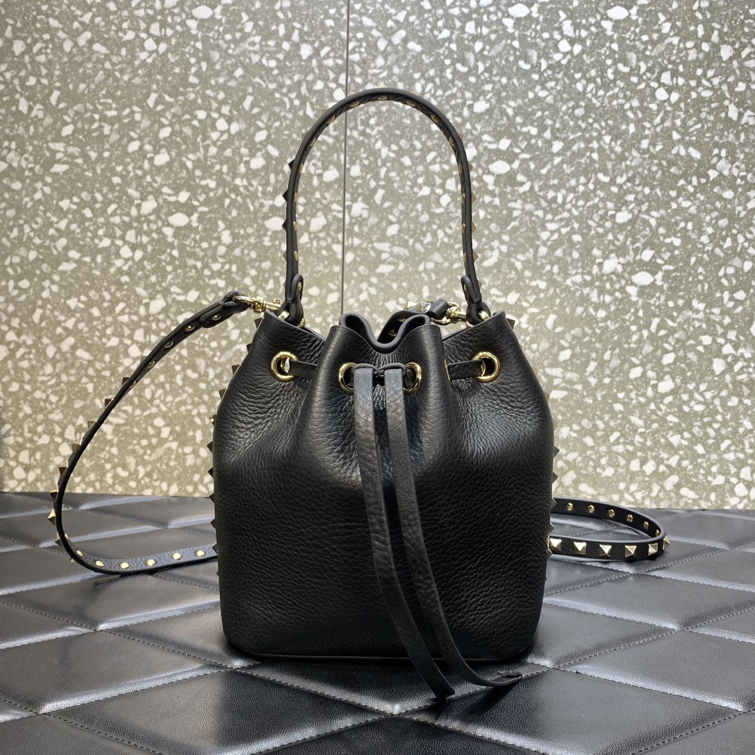 Valentino Garavani Rockstud Bucket Bag in Black Grainy Calfskin